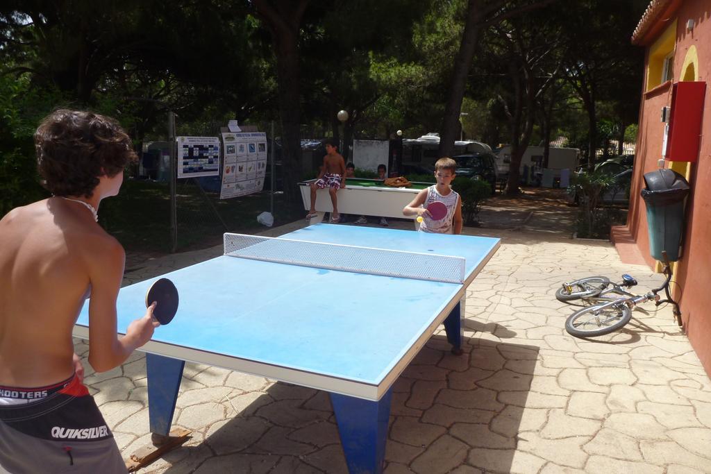 Complejo Turistico & Camping Cabopino Marbella Buitenkant foto