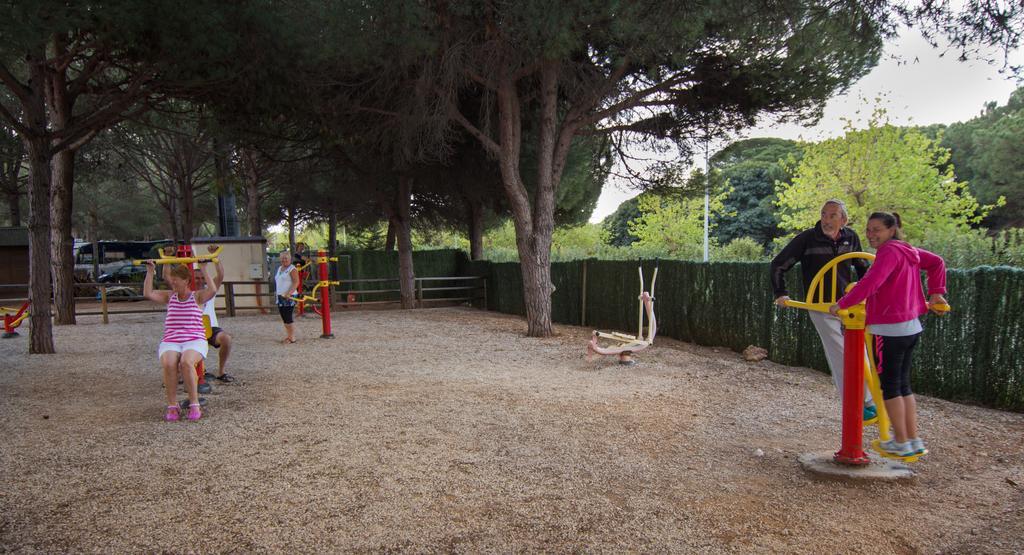 Complejo Turistico & Camping Cabopino Marbella Buitenkant foto